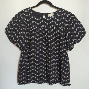 Cloth & Portrait black and cream floral embroidered bubble sleeve blouse size XL